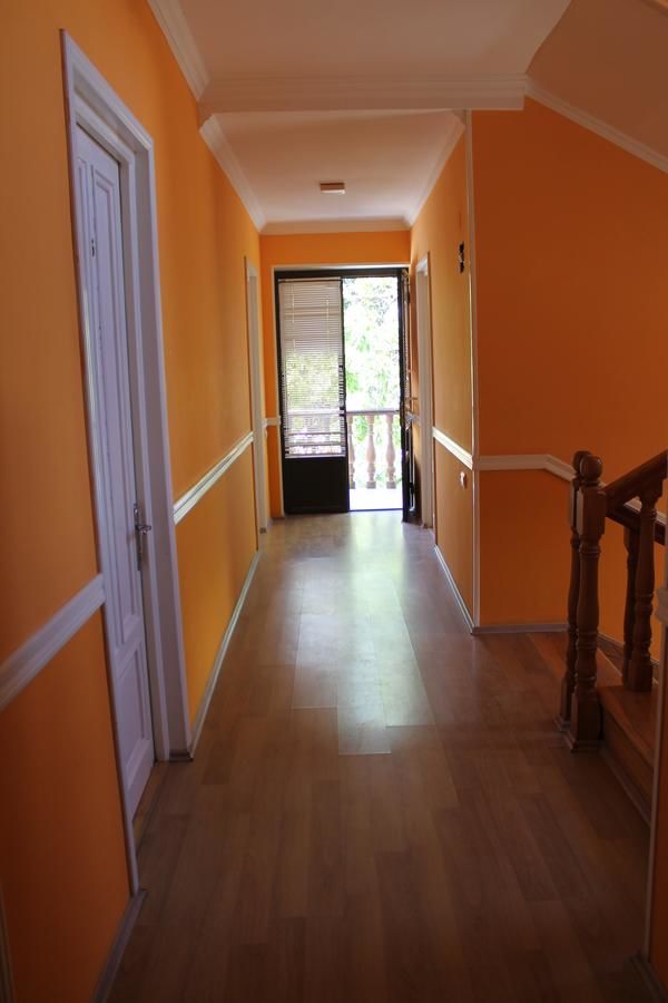 Отель Hotel Kavkasioni Кварели